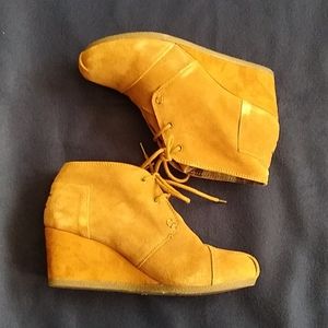 Wedge ankle boots